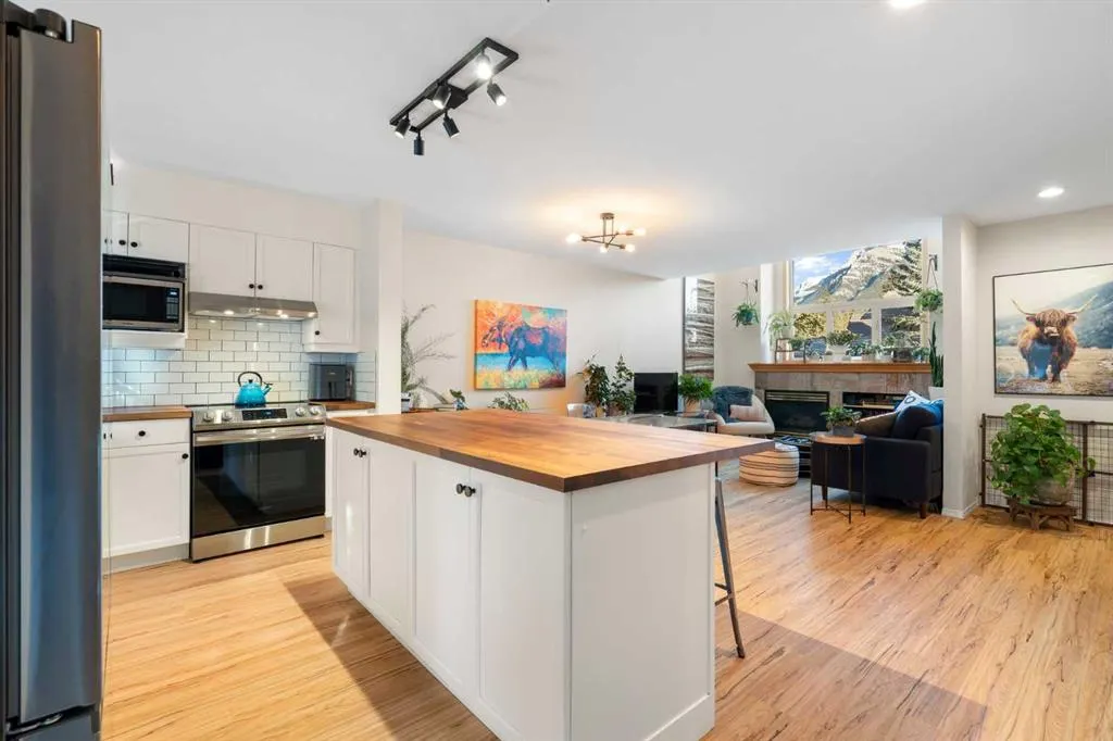 601 4th Street, #2