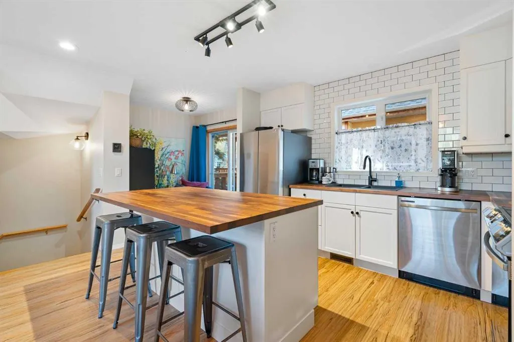 601 4th Street, #2