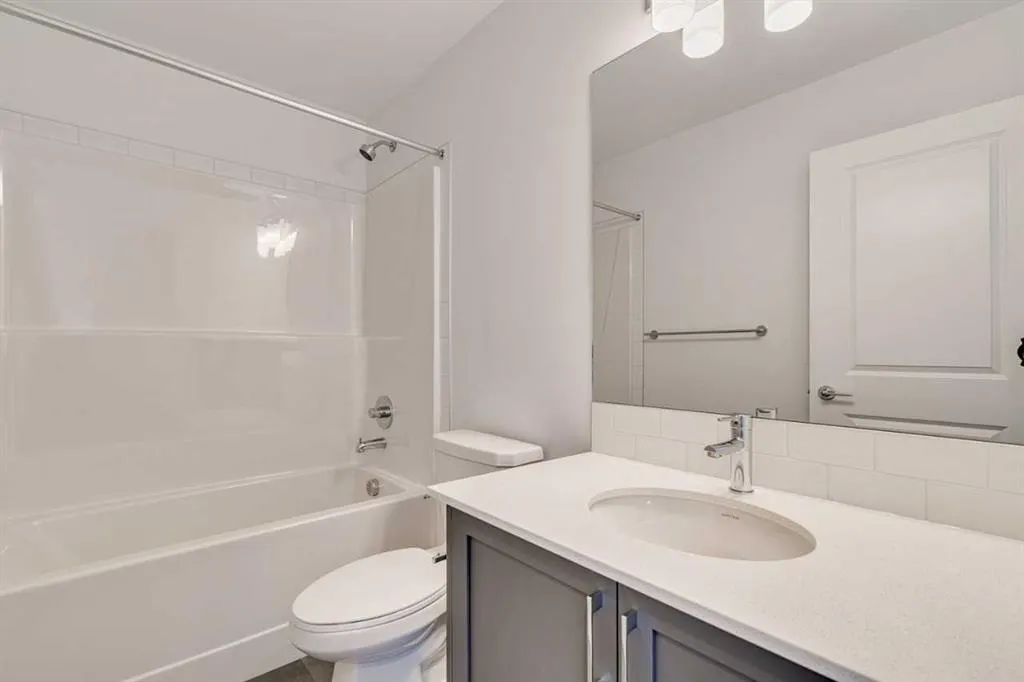 65 Belvedere Pointe SE, #406
