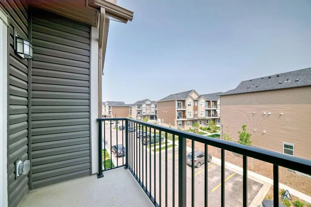 250 Fireside View, #1203