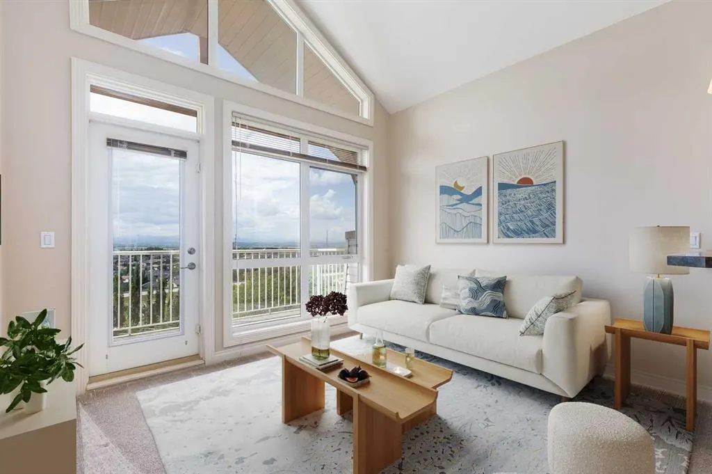 181 Rockyledge View NW, #16
