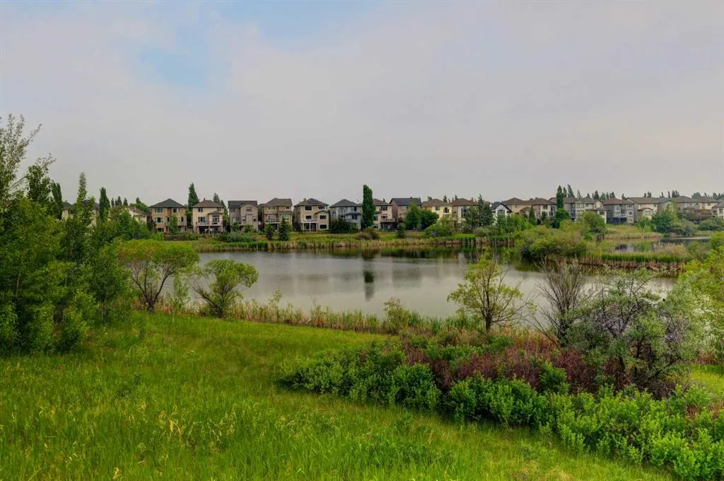 2 Cranridge Heights SE