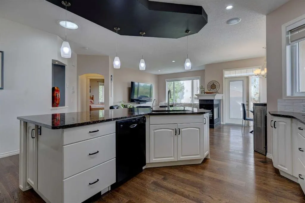 2 Cranridge Heights SE