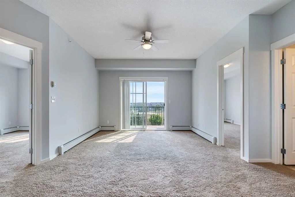 99 Copperstone Park SE, #1405