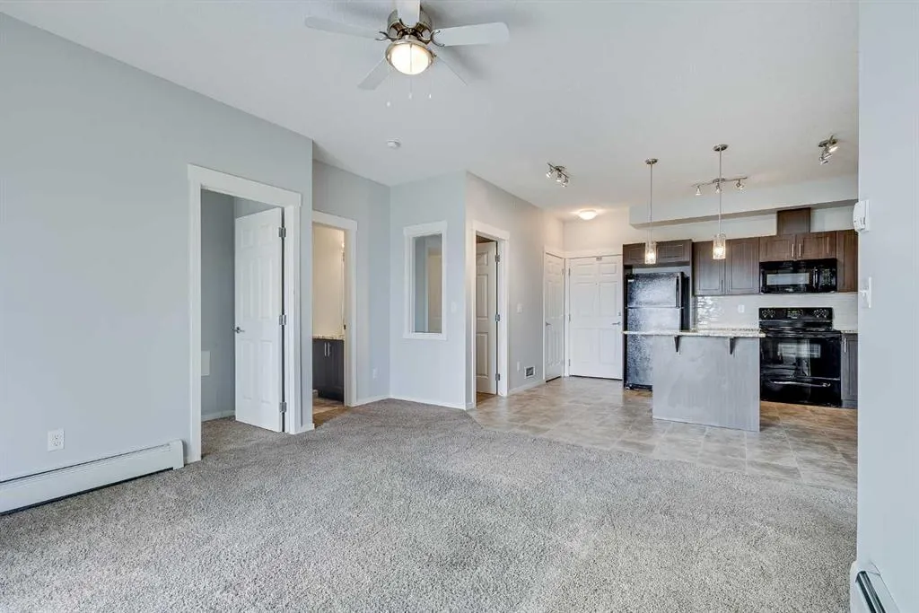 99 Copperstone Park SE, #1405