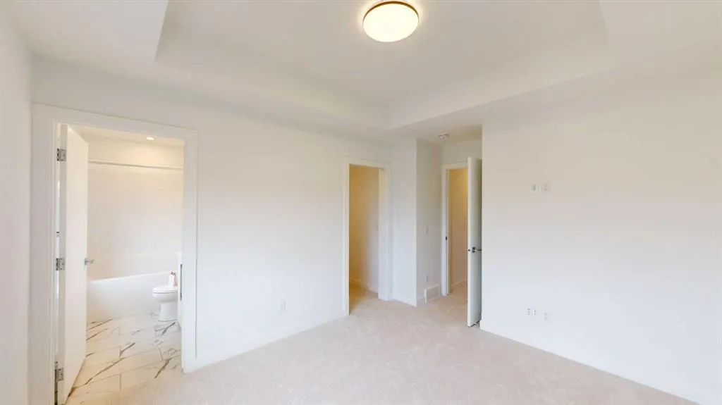 280 Chelsea Road, #302