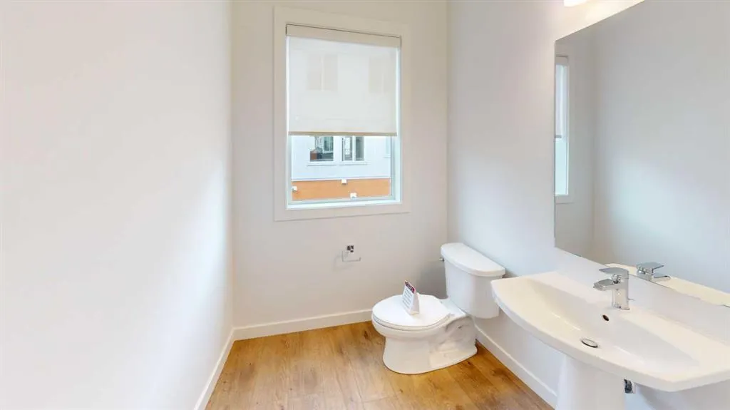 280 Chelsea Road, #302