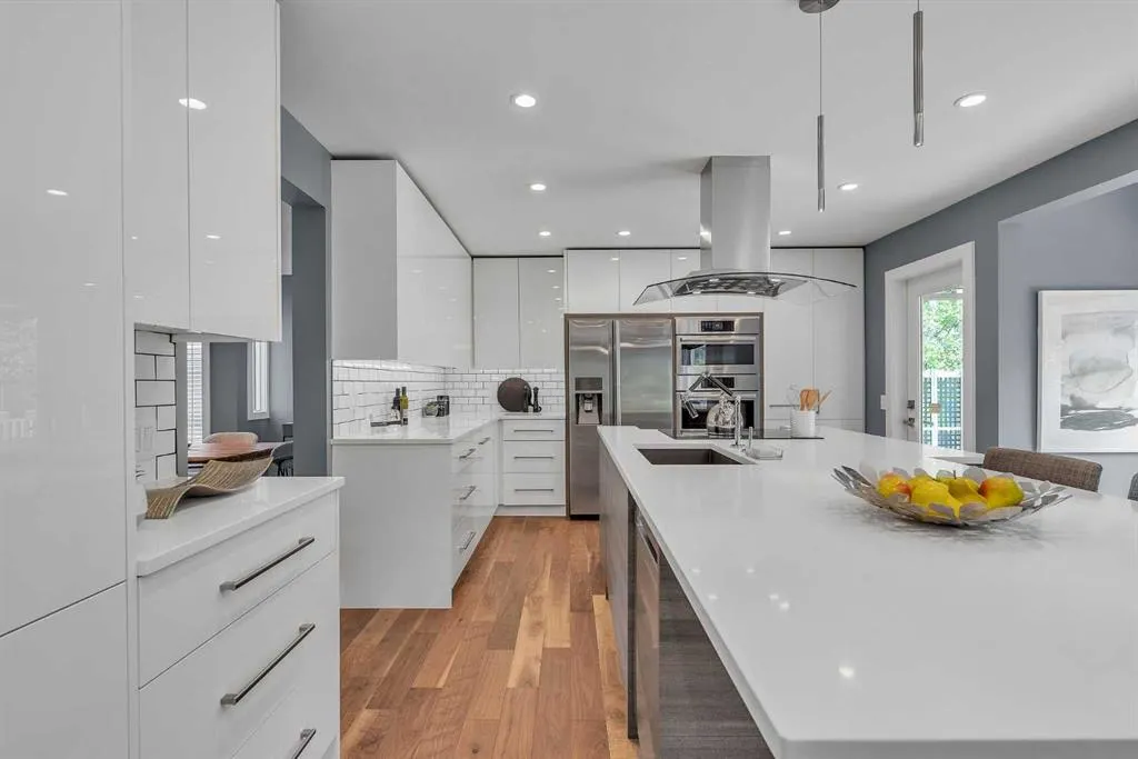 129 Edgebrook Gardens NW
