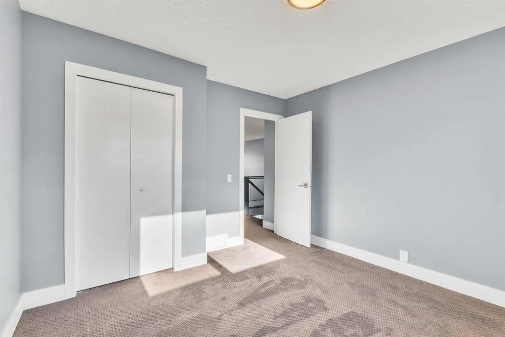 129 Edgebrook Gardens NW