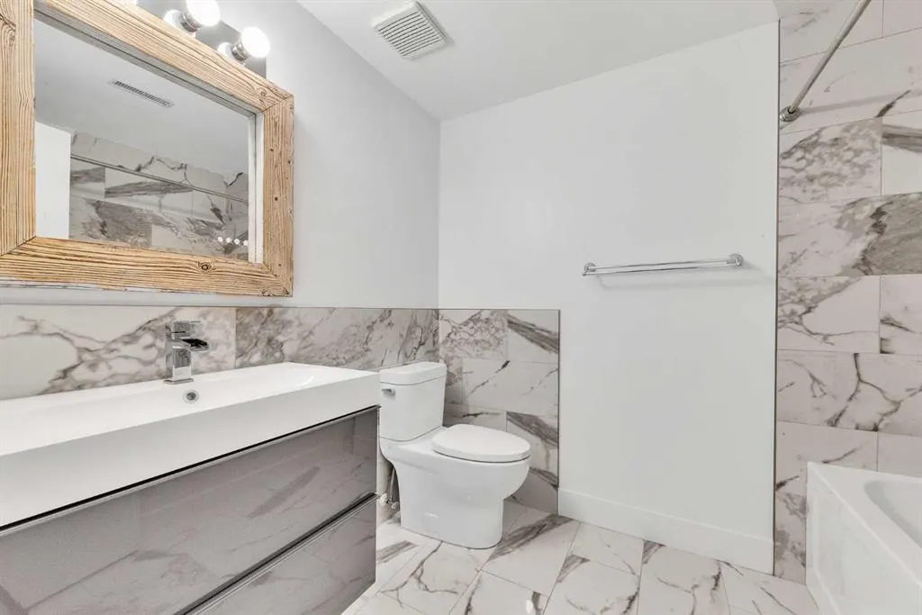 129 Edgebrook Gardens NW