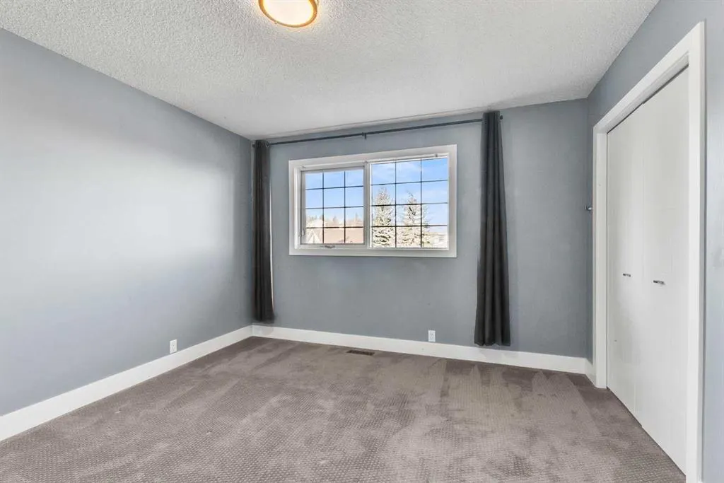 129 Edgebrook Gardens NW