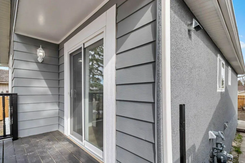 231 Penmeadows Close SE