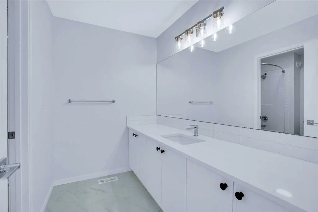 50 Setonstone Manor SE
