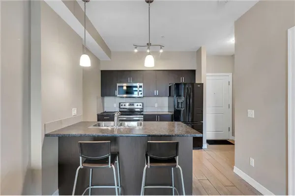 117 Copperpond Common SE