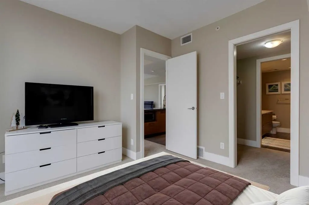 1111 10 Street SW, #1404