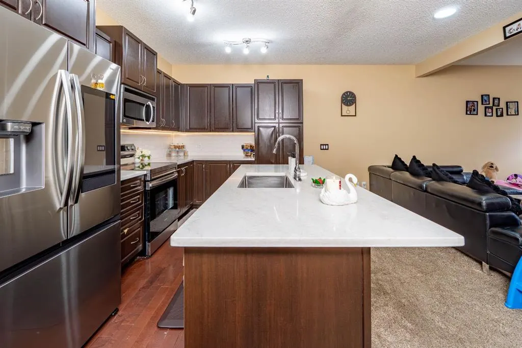 163 Skyview Springs Manor NE