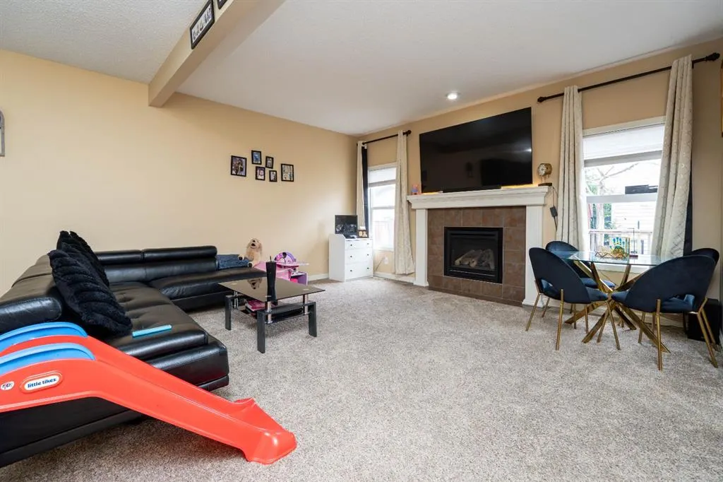 163 Skyview Springs Manor NE