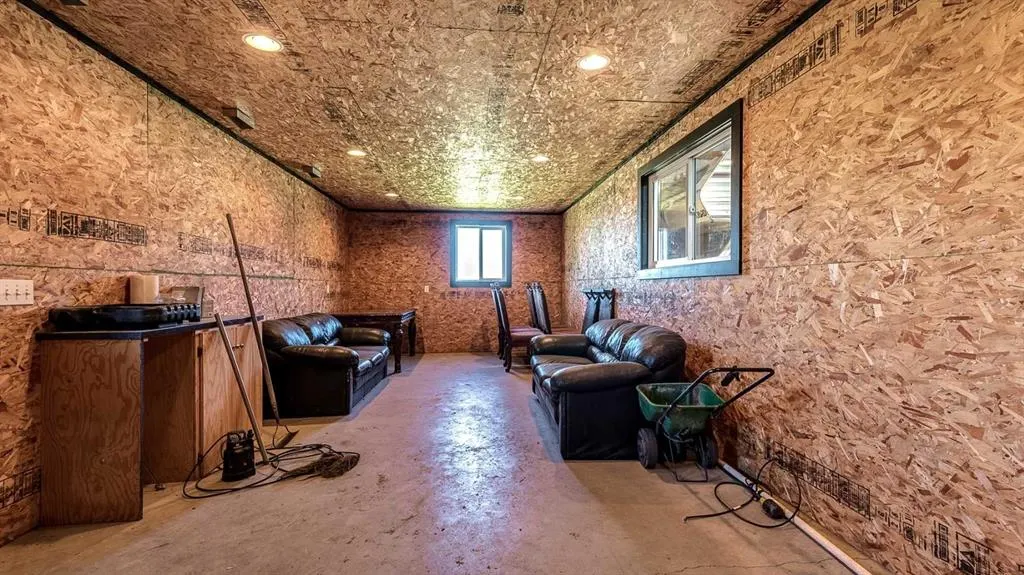3100 Range Road 254