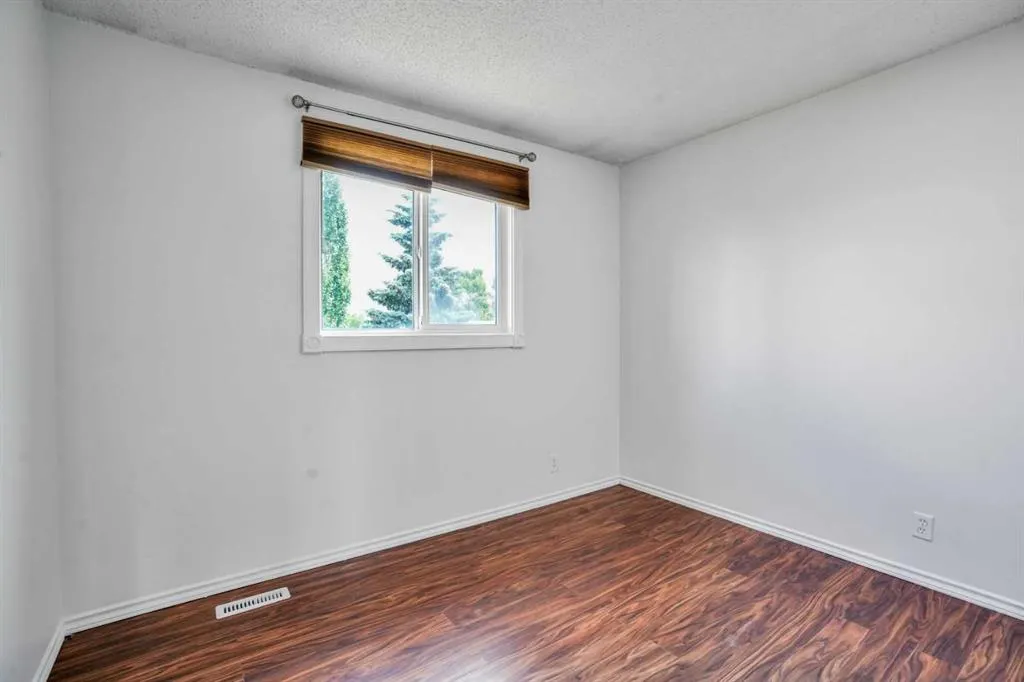 171 erin ridge Road SE