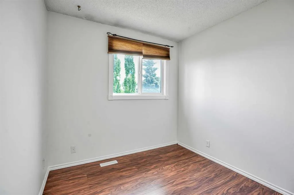 171 erin ridge Road SE