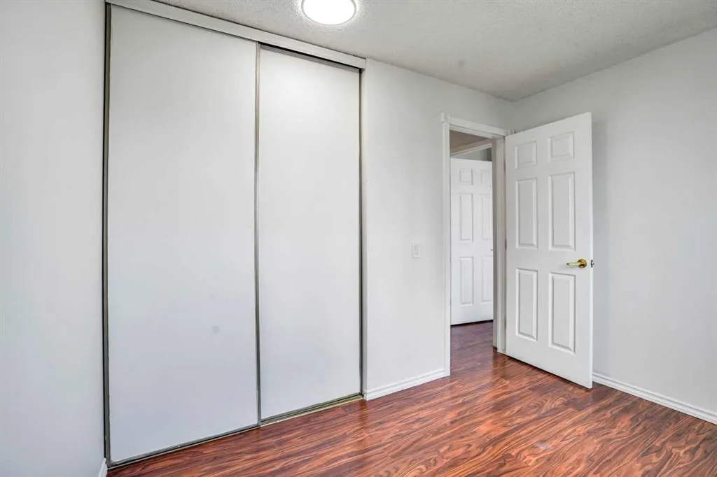 171 erin ridge Road SE
