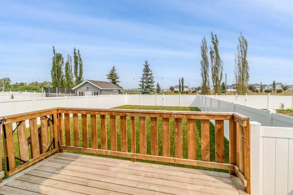 66 Henderson Crescent