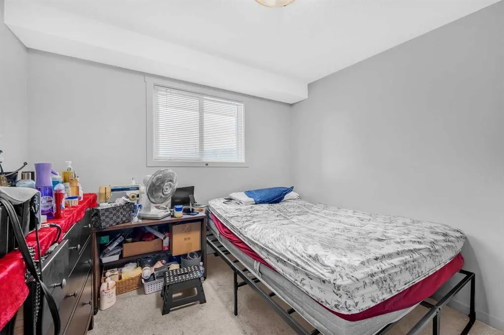 181 Skyview Ranch Manor NE, #4215