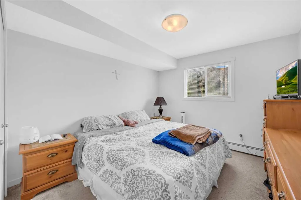 181 Skyview Ranch Manor NE, #4215