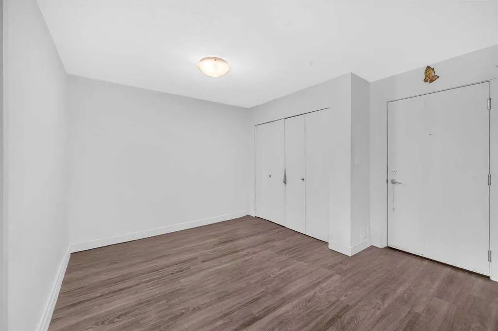 181 Skyview Ranch Manor NE, #4215