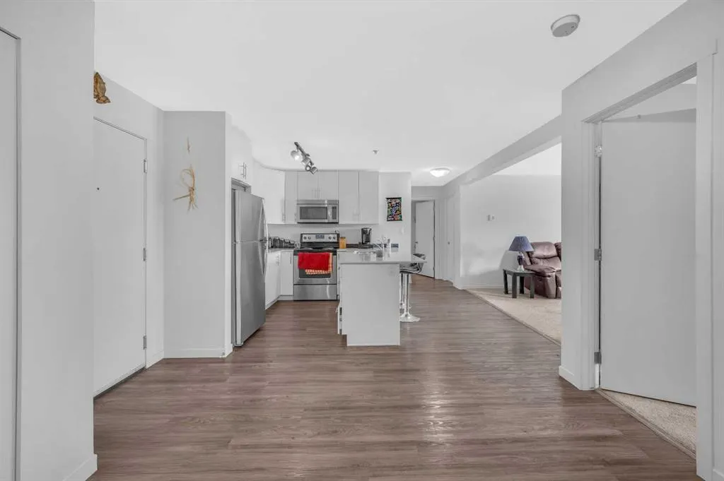 181 Skyview Ranch Manor NE, #4215