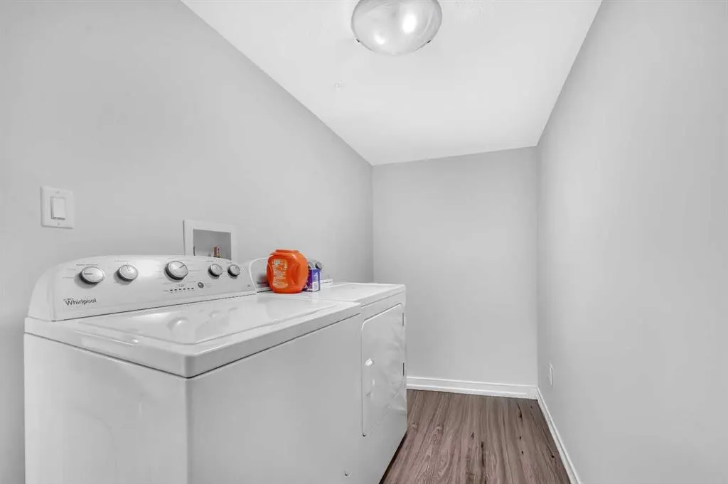 181 Skyview Ranch Manor NE, #4215