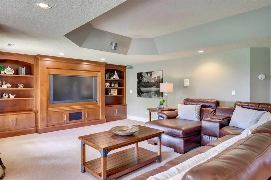 143 Country Club Lane