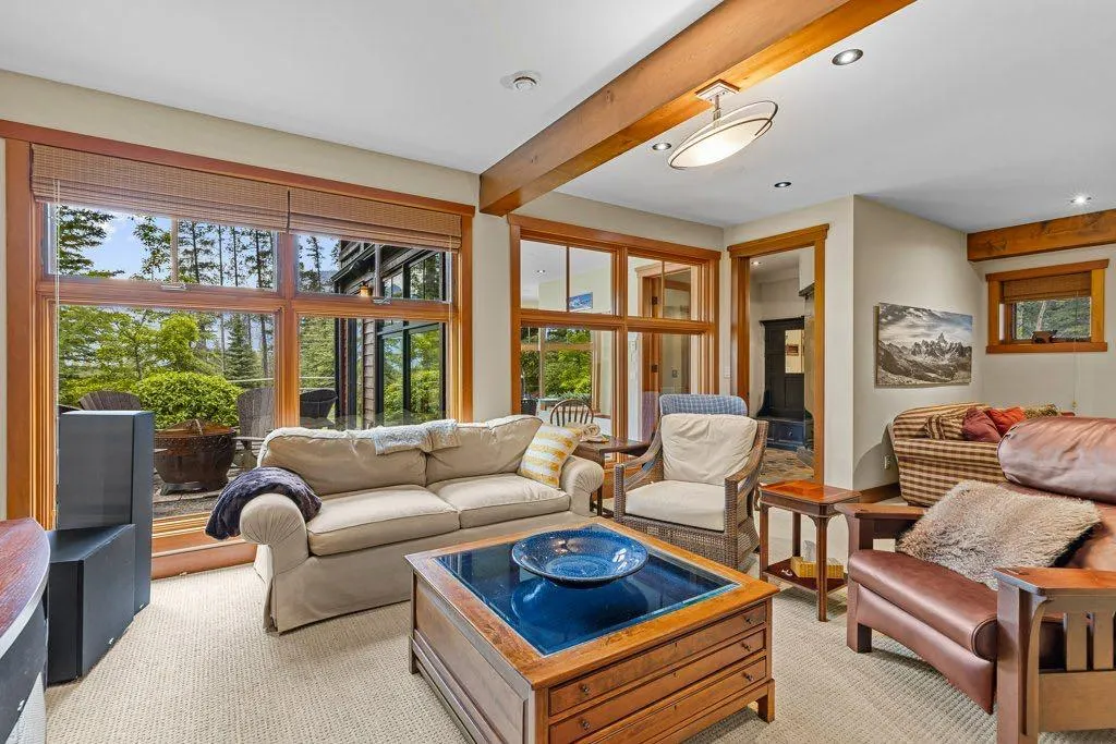 517 Silvertip Pointe