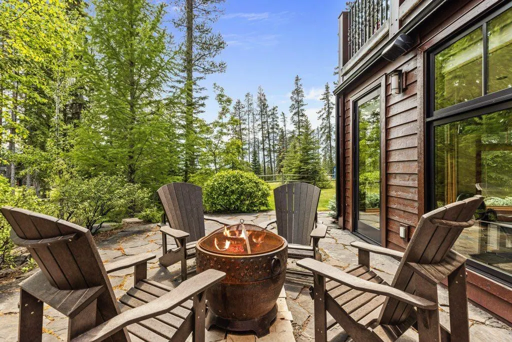 517 Silvertip Pointe