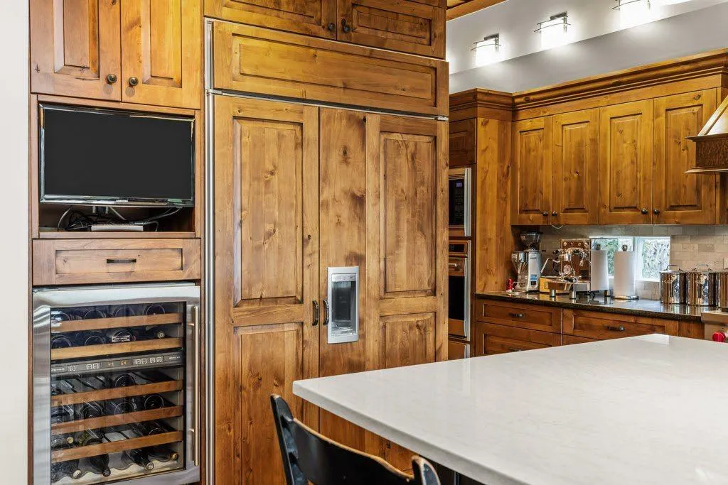 517 Silvertip Pointe