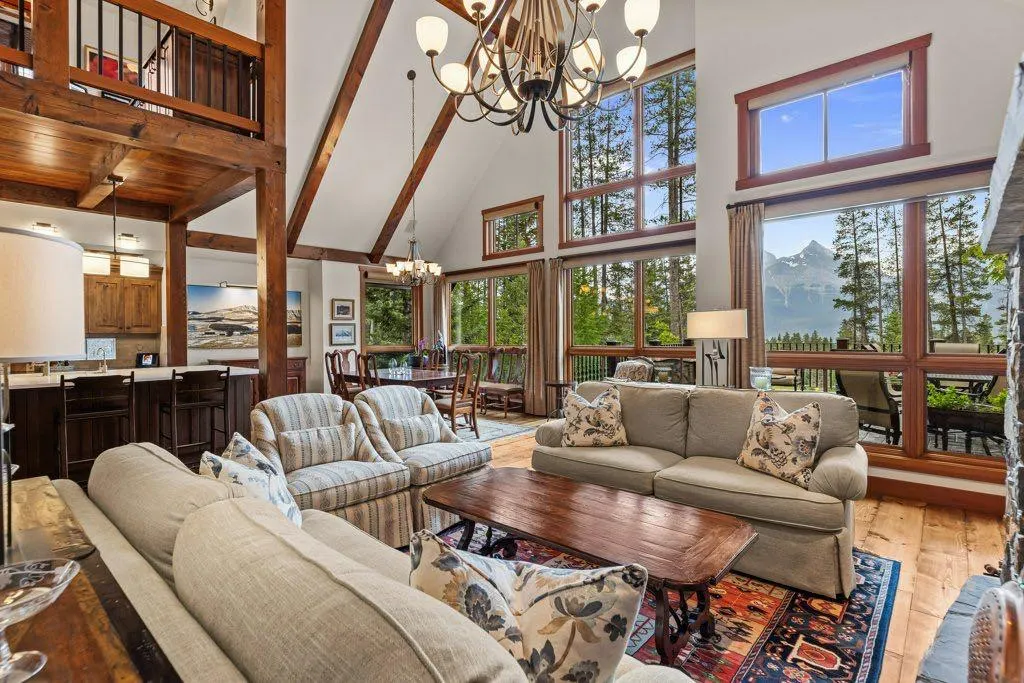 517 Silvertip Pointe