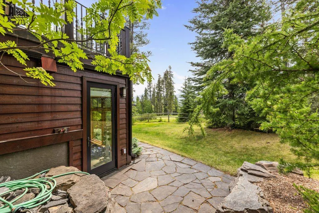 517 Silvertip Pointe