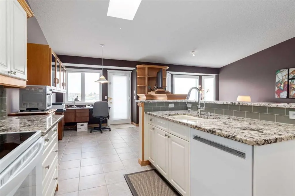 42 Edgevalley View NW