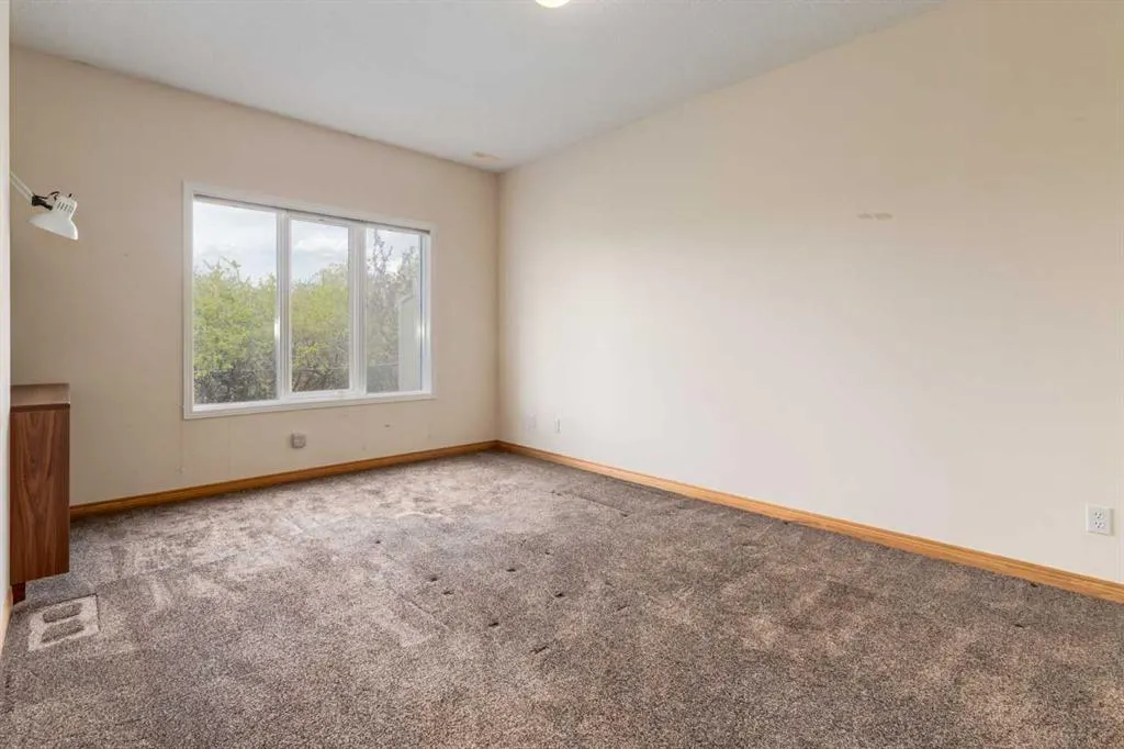 42 Edgevalley View NW
