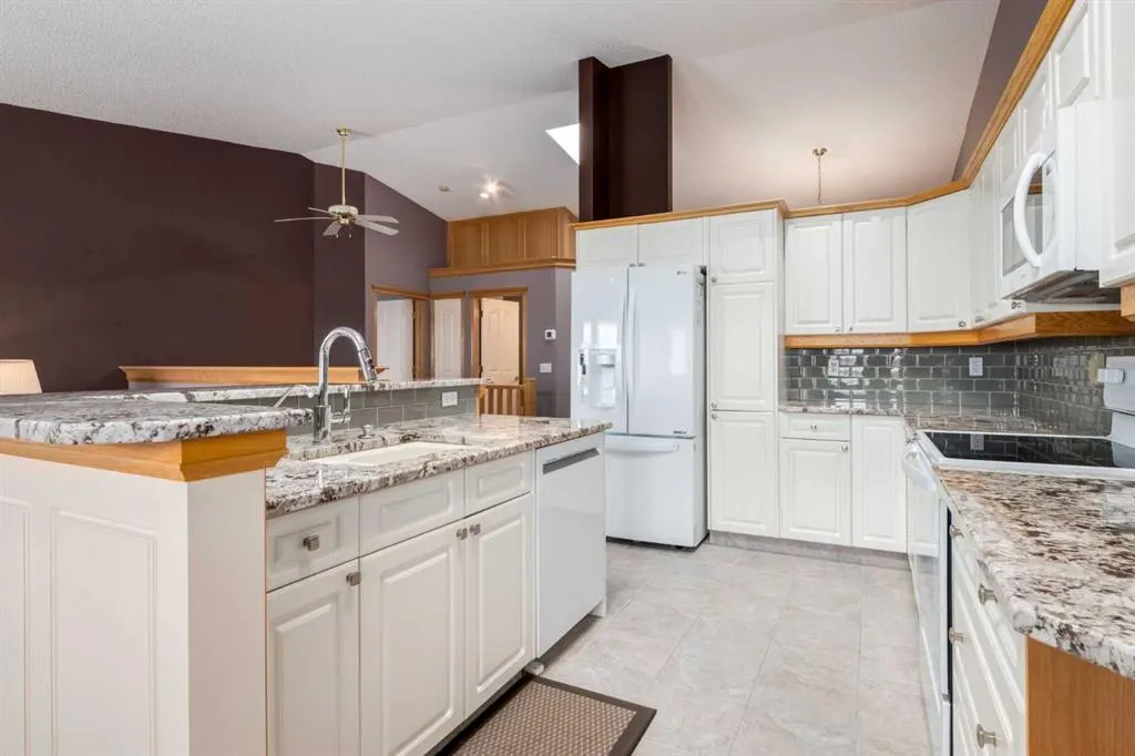 42 Edgevalley View NW