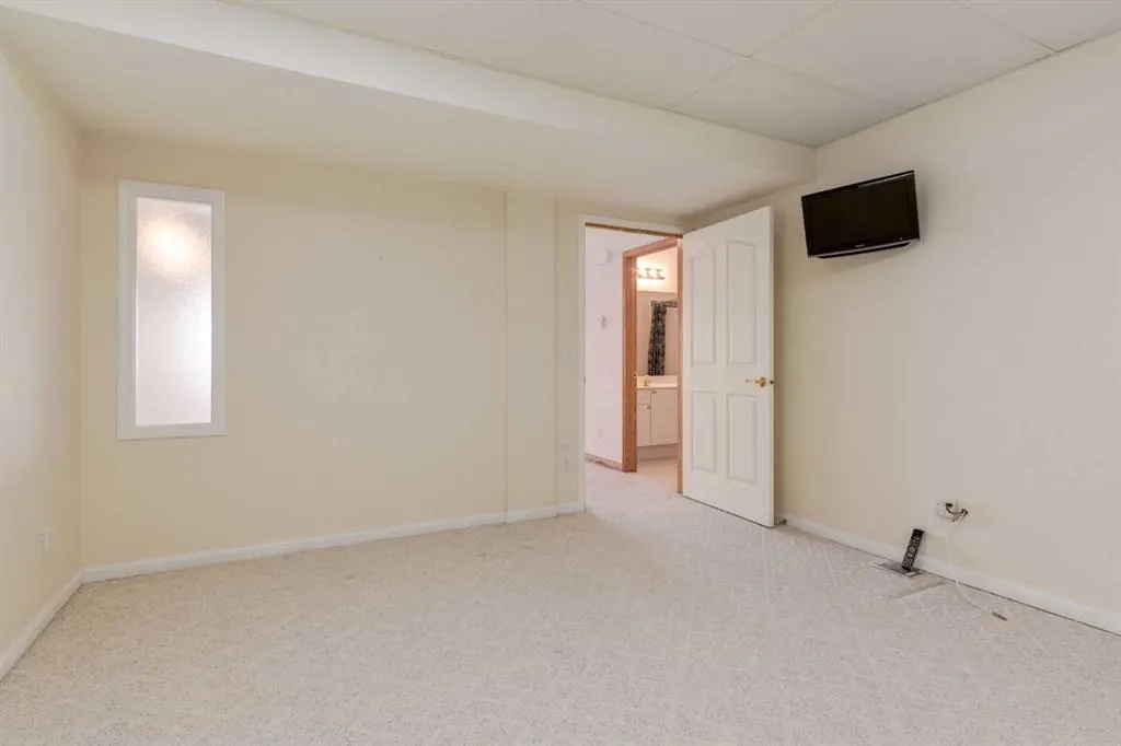 42 Edgevalley View NW