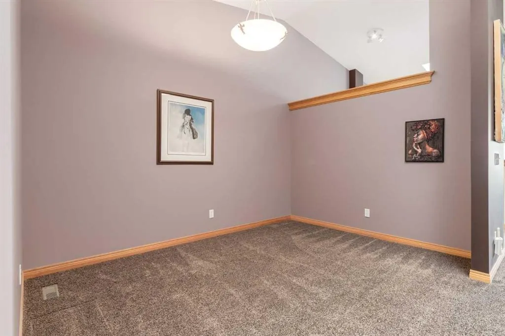 42 Edgevalley View NW