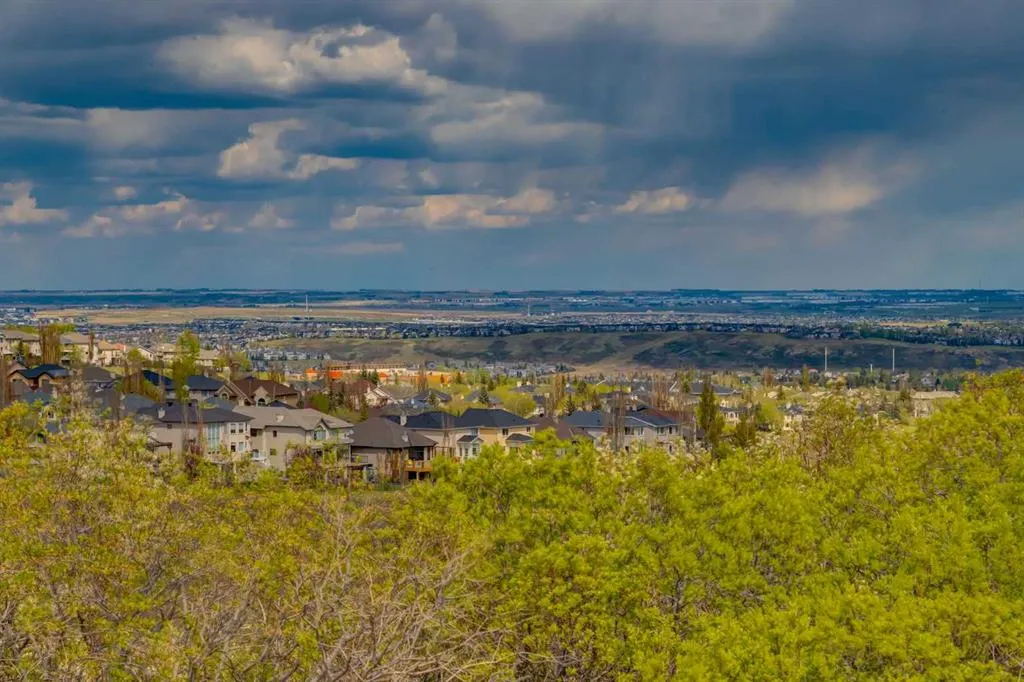 42 Edgevalley View NW