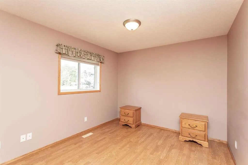 26 Tennyson Close