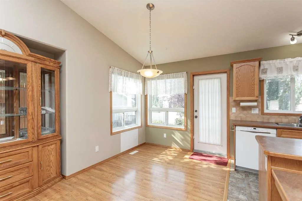 26 Tennyson Close