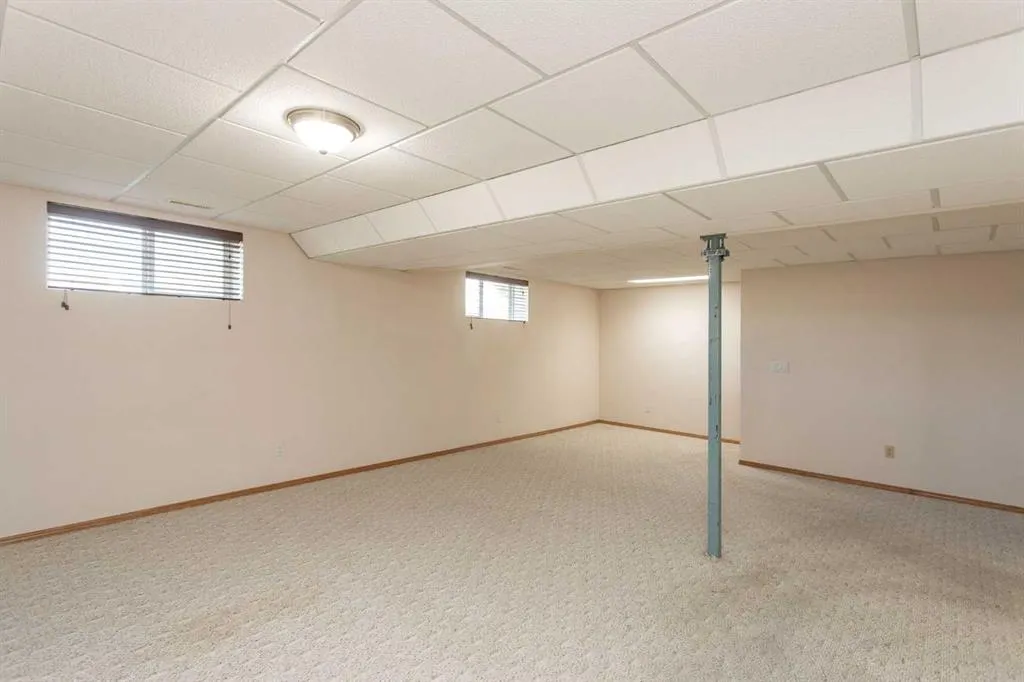 26 Tennyson Close