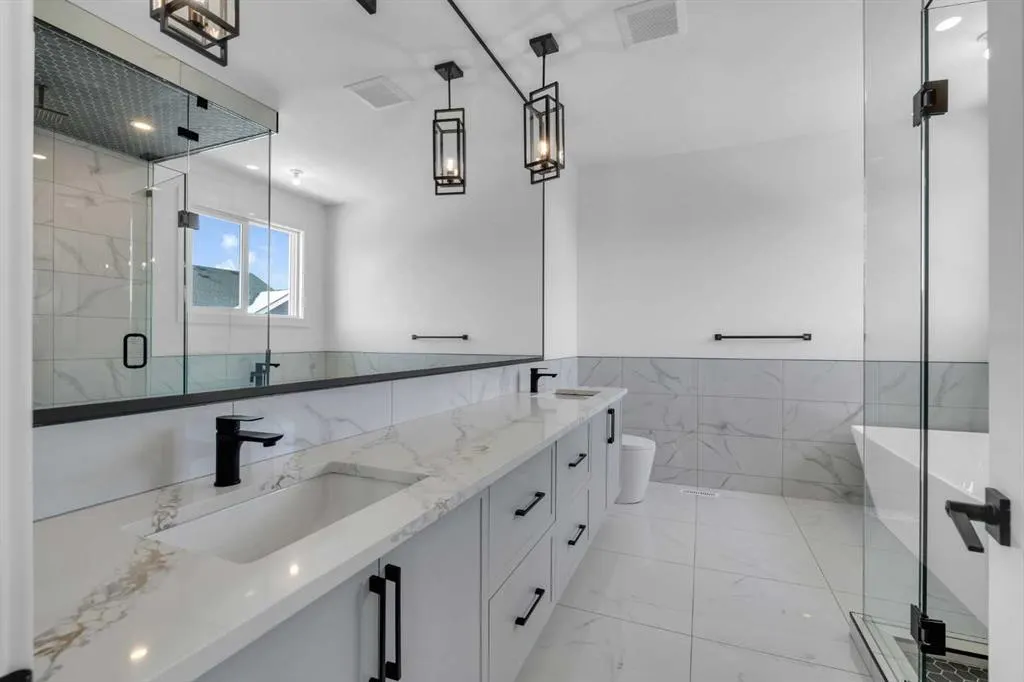 223 Kinniburgh Loop