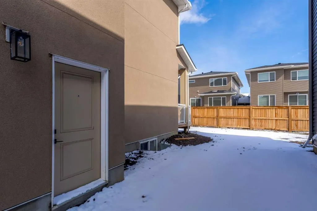 223 Kinniburgh Loop