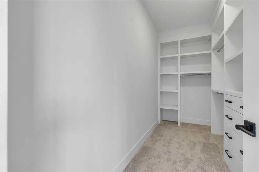 223 Kinniburgh Loop