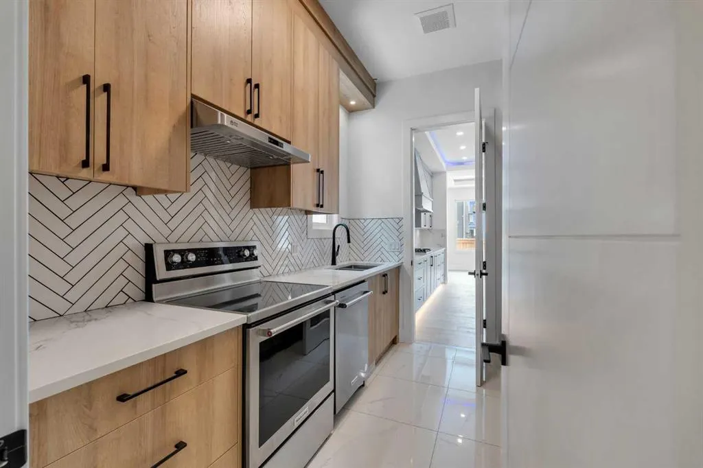 223 Kinniburgh Loop